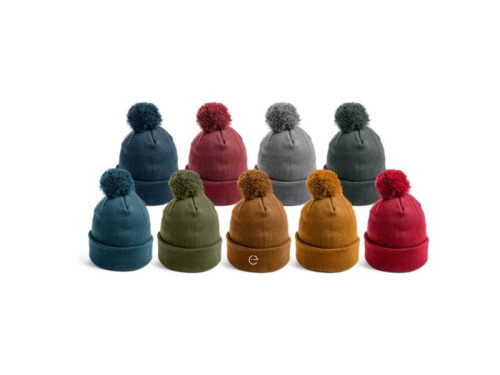 Bonnet à pompon et les coloris disponibles